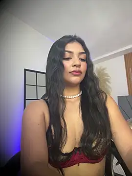Snapshot of sara_stormy chatting on 04.18.26 sara stormy online show from 04.18.26