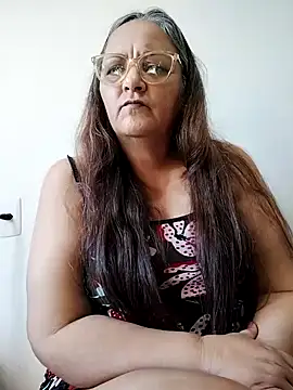 Snapshot of Noemipopi chatting on 07.17.26 Noemipopi online show from 07.17.26