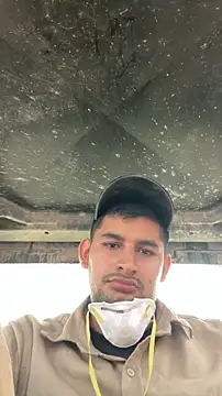 Snapshot of walterktm chatting on 02.25.26 walterktm online show from 02.25.26