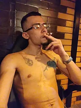 Snapshot of SharonTygaX chatting on 02.21.26 SharonTygaX online show from 02.21.26