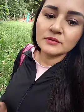 yissela92 online show from 02.23.26