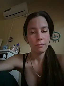 Snapshot of Melu12 chatting on 04.10.26 Melu12 online show from 04.10.26