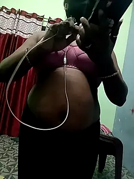 Snapshot of Seema_hot chatting on 02.27.26 Seema hot online show from 02.27.26