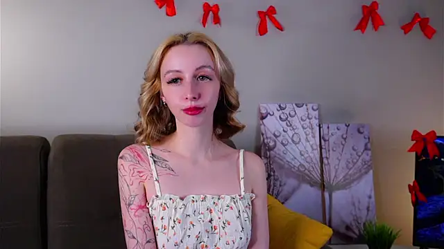 Snapshot of EugeniaEarl chatting on 02.25.26 EugeniaEarl online show from 02.25.26