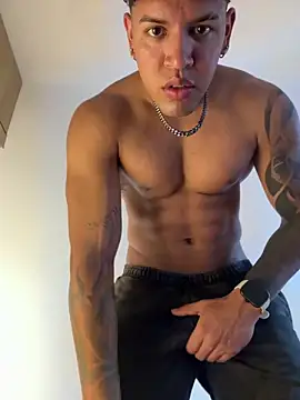 Snapshot of amenadiel_fire chatting on 02.28.26 amenadiel fire online show from 02.28.26