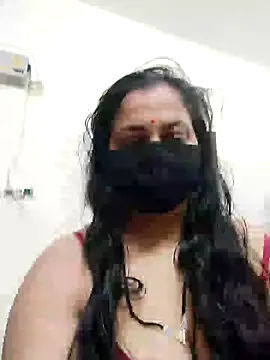 Snapshot of Desi_Heat_Couple chatting on 02.22.26 Desi Heat Couple online show from 02.22.26