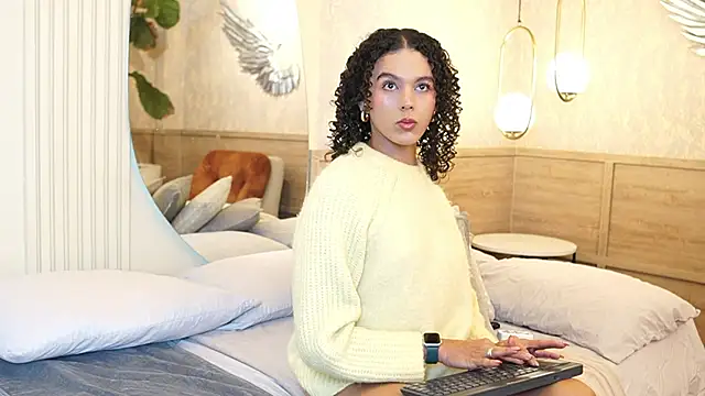 Luxa Velvet online show from 02.23.26