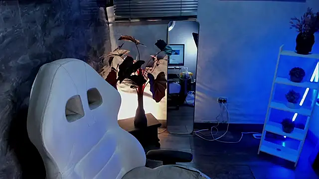 SophyAdams online show from 04.05.26