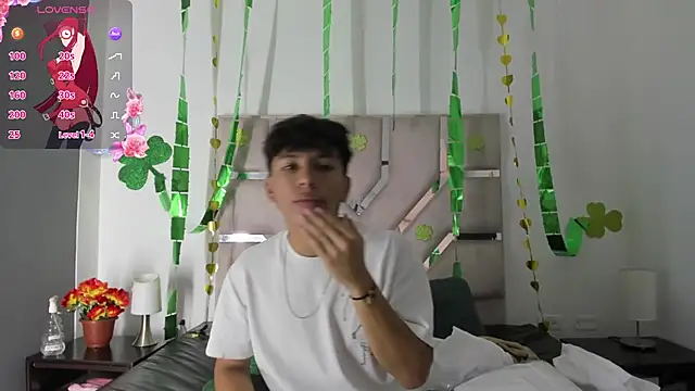 Snapshot of Angel_Lux chatting on 03.02.26 Angel Lux online show from 03.02.26