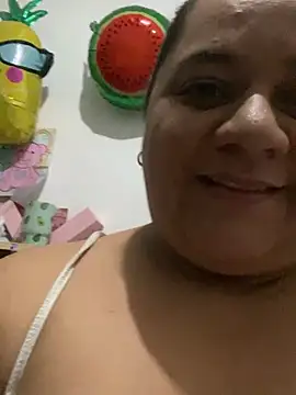 Snapshot of Melanny69x chatting on 02.21.26 Melanny69x online show from 02.21.26