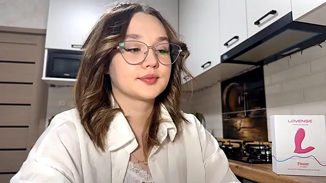 AinaSmith online show from 03.20.26