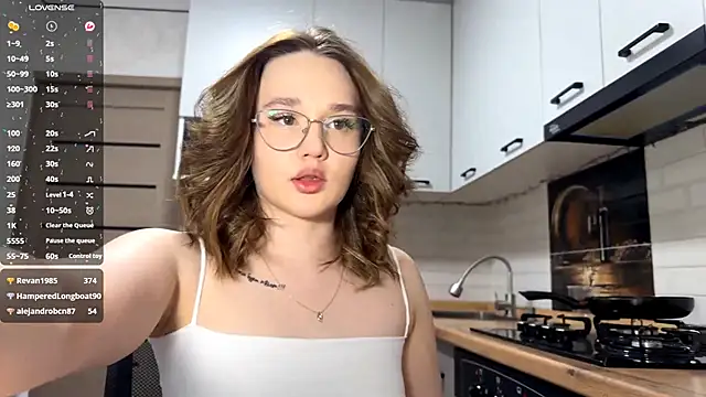 AinaSmith online show from 03.27.26