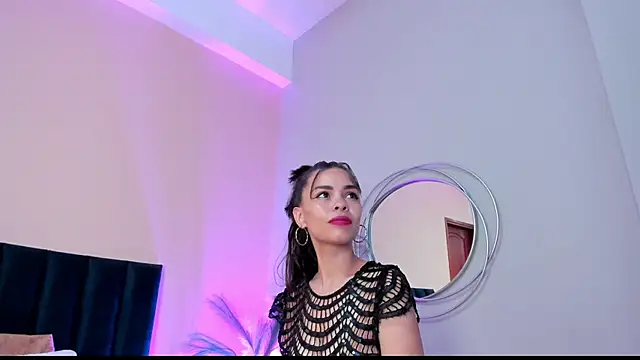 Snapshot of KatrionaNyx chatting on 02.28.26 KatrionaNyx online show from 02.28.26