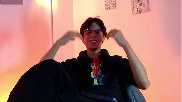 lui x dust online show from 03.13.26