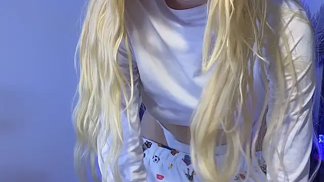 Snapshot of KarmaArms chatting on 02.22.26 KarmaArms online show from 02.22.26