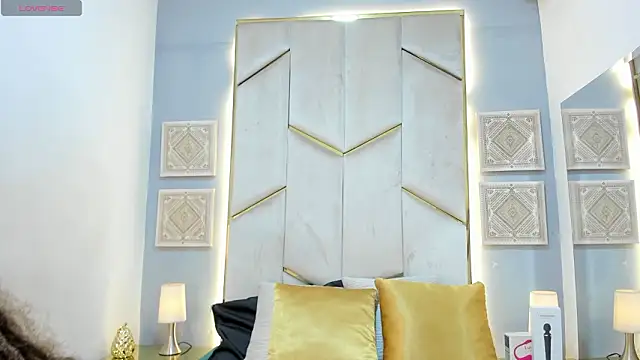 KarinaaCoxx online show from 03.04.26