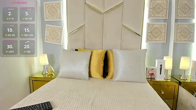 KarinaaCoxx online show from 06.19.26