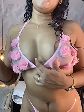 Miaafoxx   online show from 02.21.26