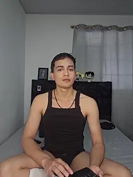 NewYoungHot online show from 02.24.26