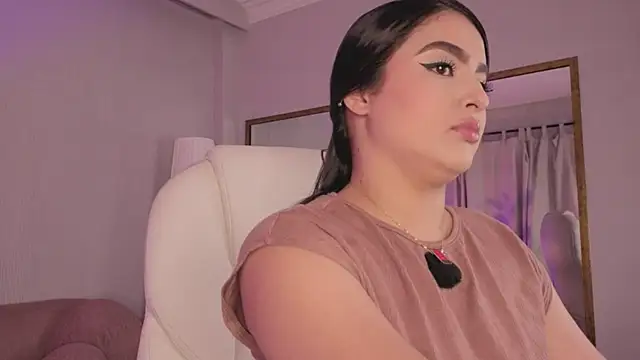 Stephany Harlot online show from 03.24.26