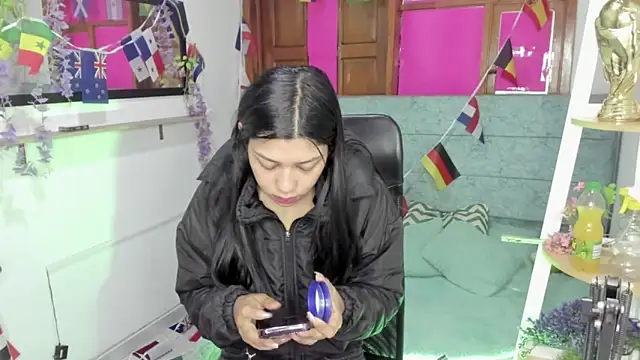 Snapshot of Aysha_winxs chatting on 06.19.26 Aysha winxs online show from 06.19.26