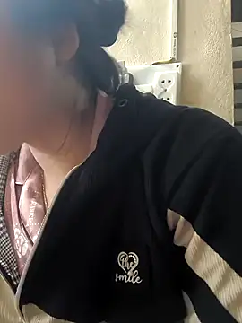 Snapshot of MayEva_ly chatting on 02.19.26 MayEva ly online show from 02.19.26