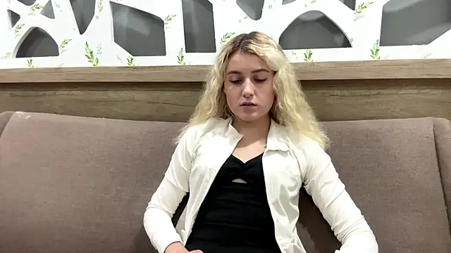 ConcepcionPang online show from 02.25.26