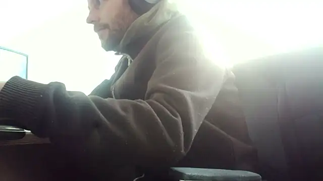 Snapshot of truble78 chatting on 02.25.26 truble78 online show from 02.25.26