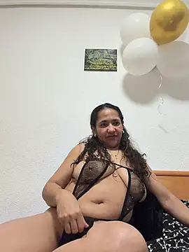 CrystalIvy online show from 04.12.26