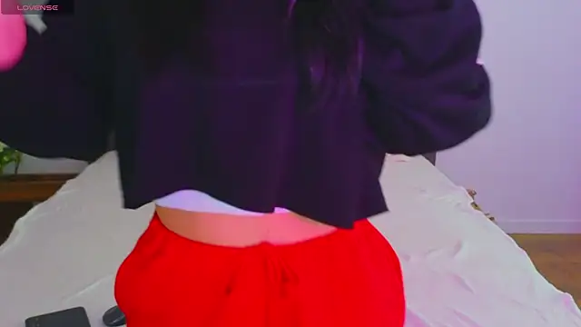 LauraDelightX online show from 03.11.26