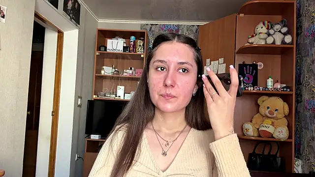 Snapshot of poly_princess chatting on 04.01.26 poly princess online show from 04.01.26