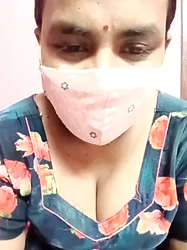 Snapshot of keerthy_telugu chatting on 06.12.26 keerthy telugu online show from 06.12.26