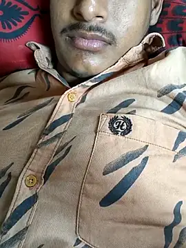 Snapshot of mmnnnnnhh chatting on 04.13.26 mmnnnnnhh online show from 04.13.26