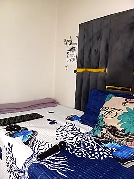 Divine Beautyxx online show from 03.31.26