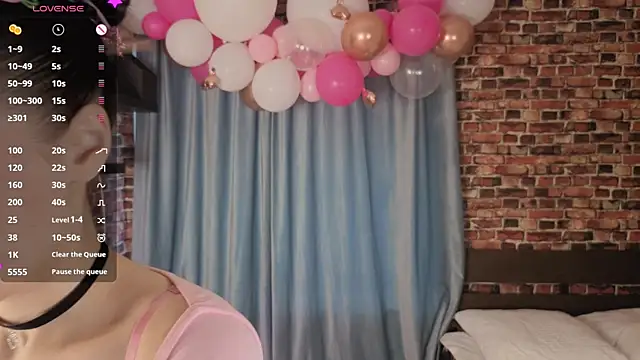 Six Seven7 online show from 04.15.26