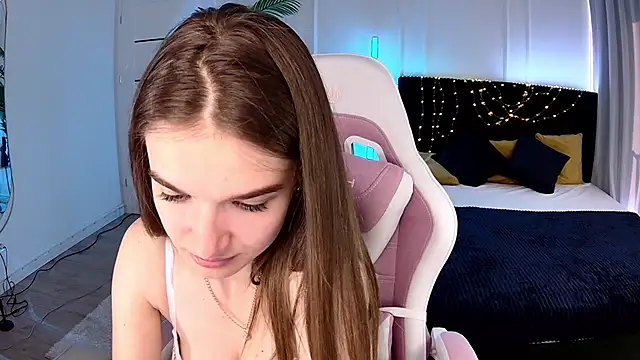 Ann Wood online show from 06.24.26