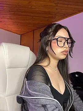 Mady Pink online show from 02.27.26