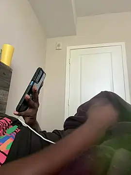 Snapshot of makeherfeelg chatting on 03.24.26 makeherfeelg online show from 03.24.26