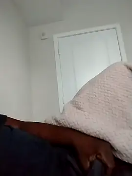 Snapshot of makeherfeelg chatting on 04.13.26 makeherfeelg online show from 04.13.26