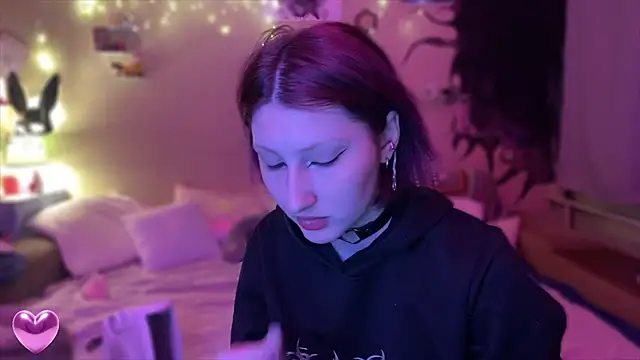 Snapshot of VelvetLiquorrr chatting on 02.24.26 VelvetLiquorrr online show from 02.24.26