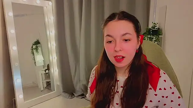 BellaThery online show from 03.13.26