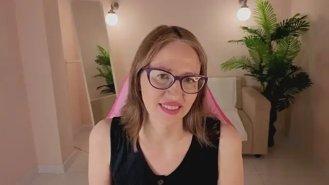 Elizabeth Andersonn online show from 04.06.26