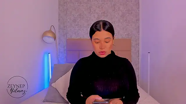 ZeynepYilmaz online show from 04.08.26