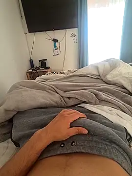 Snapshot of Edu235 chatting on 04.16.26 Edu235 online show from 04.16.26