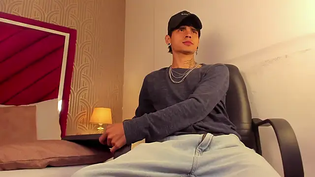 Snapshot of Dominic_Foxx chatting on 03.02.26 Dominic Foxx online show from 03.02.26