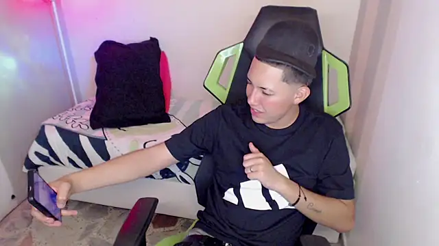 Street poemm  online show from 03.07.26