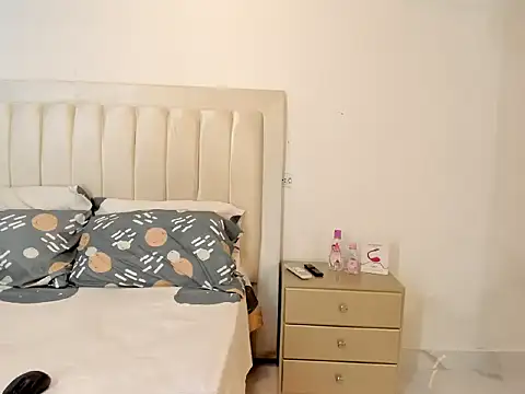 Snapshot of Scarlet_luna1 chatting on 02.28.26 Scarlet luna1 online show from 02.28.26