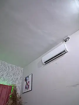 Allice Evens online show from 04.12.26