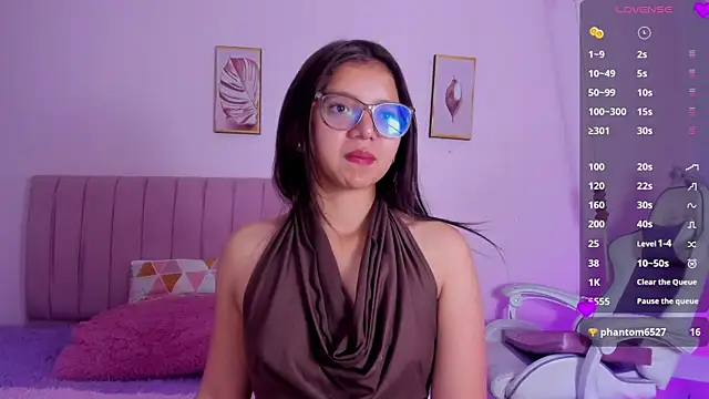 Zoow bluussh online show from 04.02.26