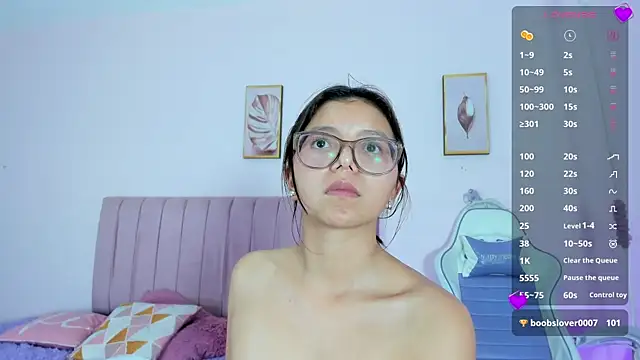 Zoow bluussh online show from 04.15.26